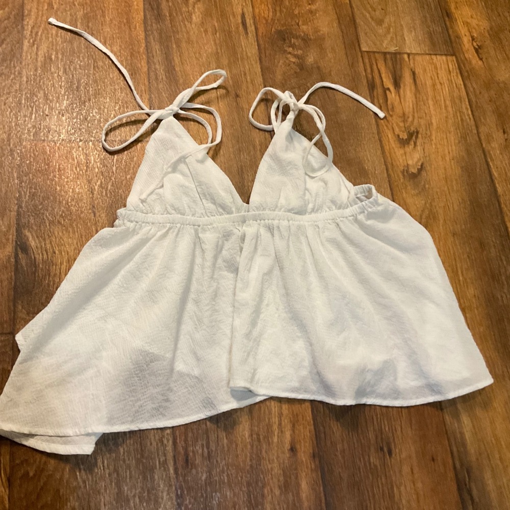 Princess Polly Tie Triangle Blouse Size 8 White Baby Doll Flowy Tank Flutter